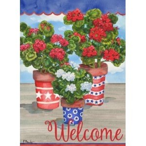 15671 Patriotic Fancy Pots Geraniums Vertical